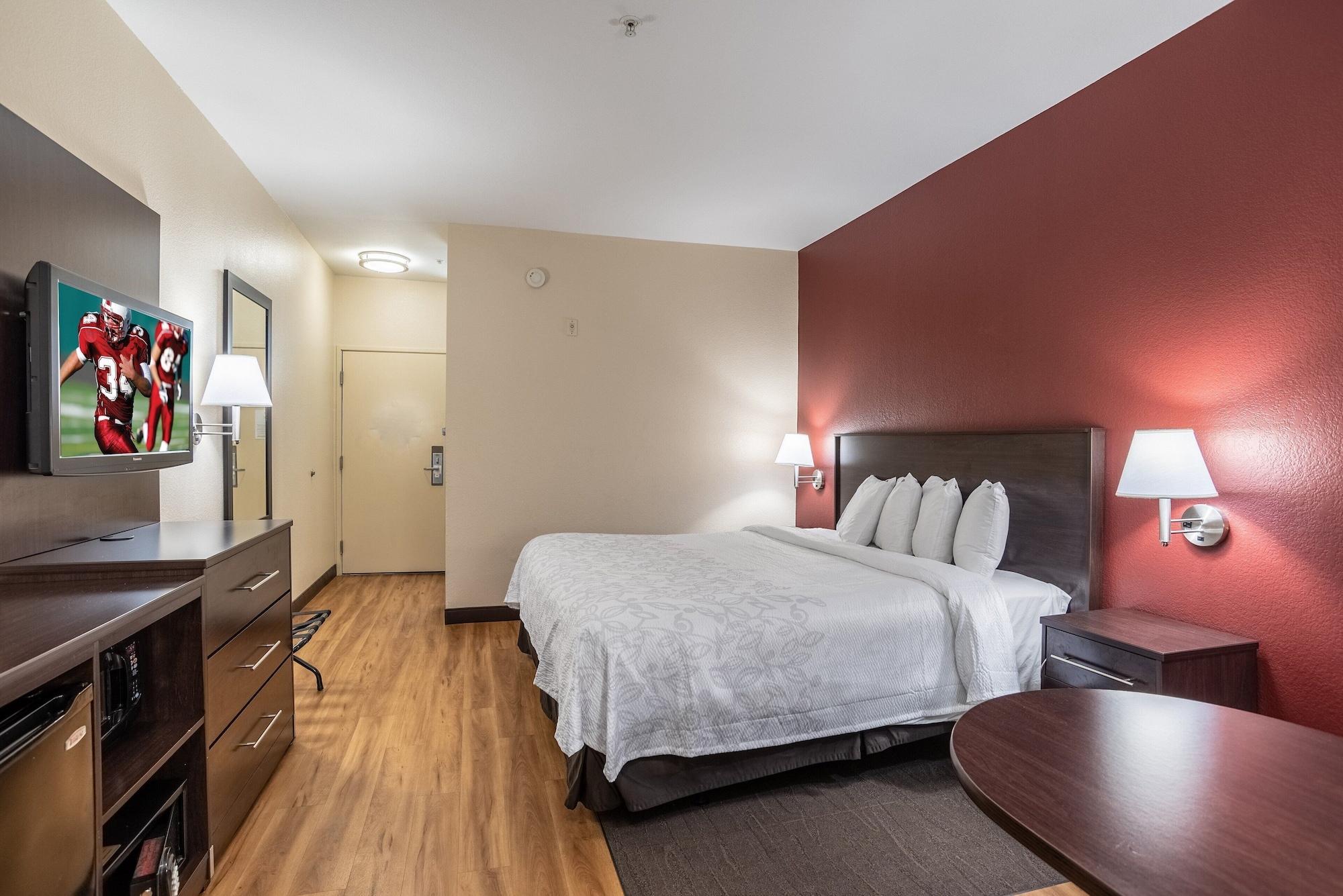 Red Roof Inn Plus + Phoenix West Exteriör bild