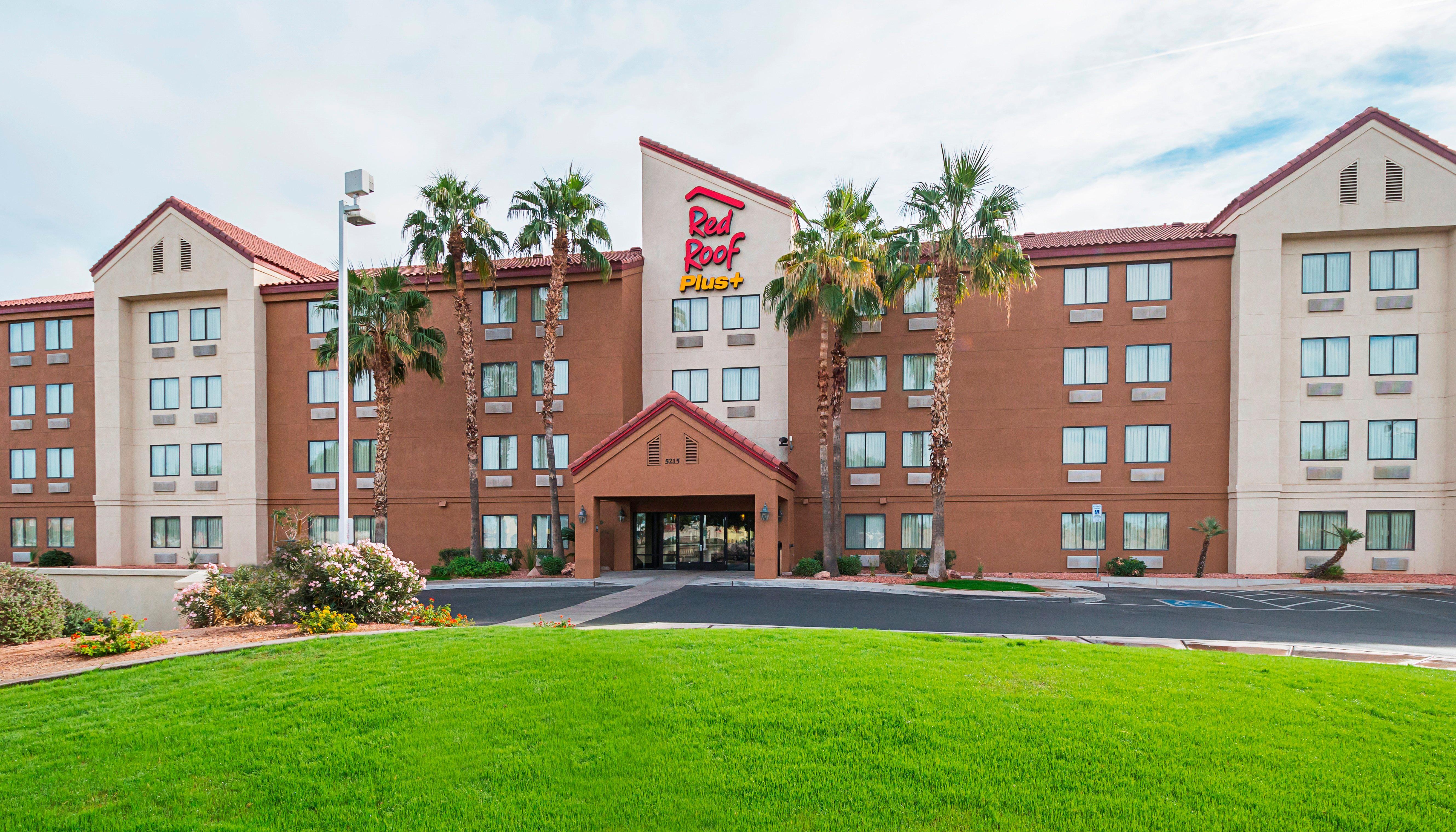 Red Roof Inn Plus + Phoenix West Exteriör bild