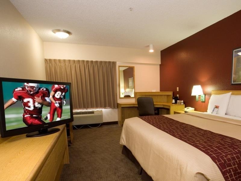 Red Roof Inn Plus + Phoenix West Exteriör bild